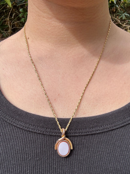 Antique 10ct rosy yellow gold bloodstone and sardonyx spinner pendant