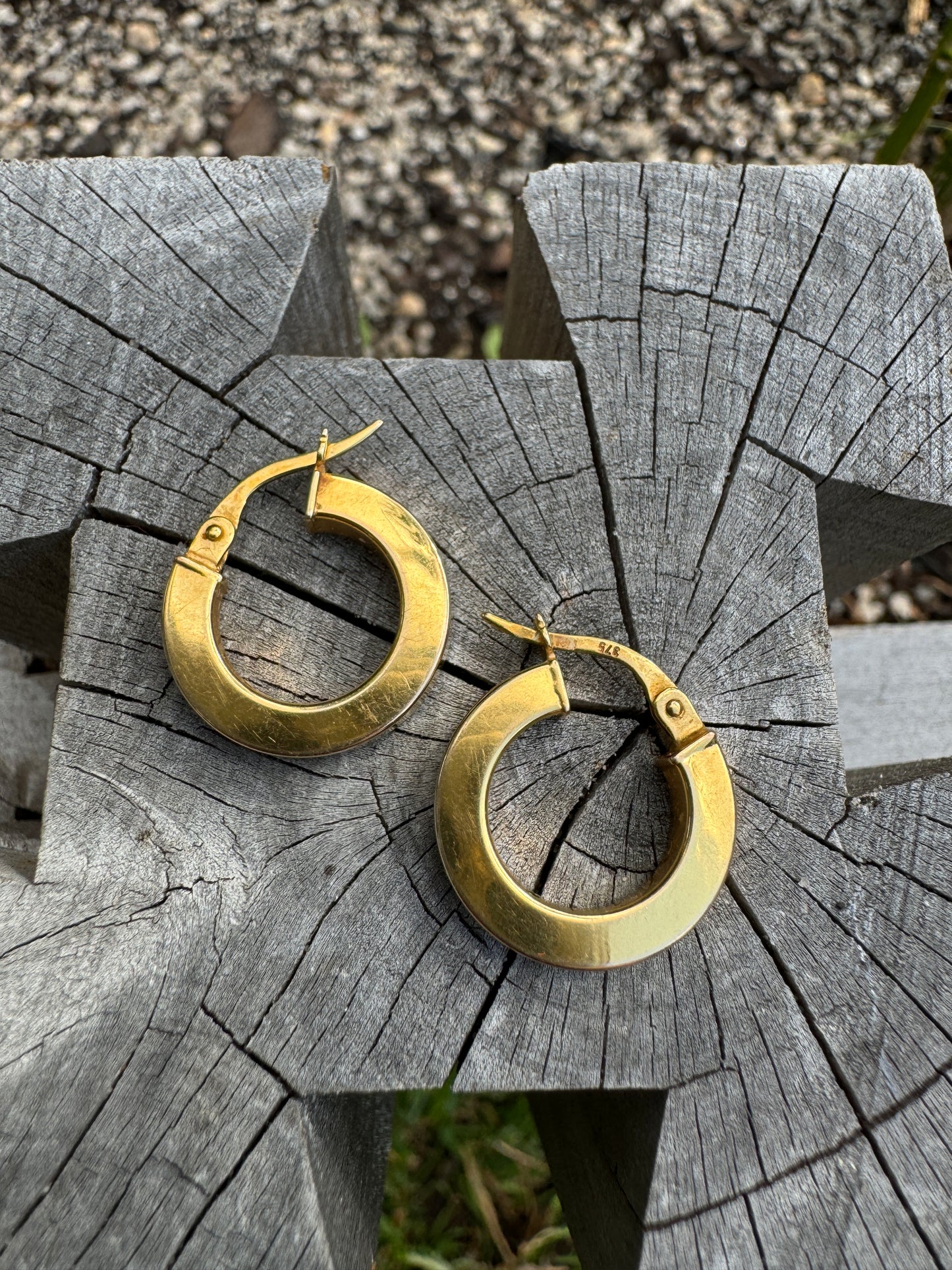 Vintage Italian 9ct yellow gold hoop earrings