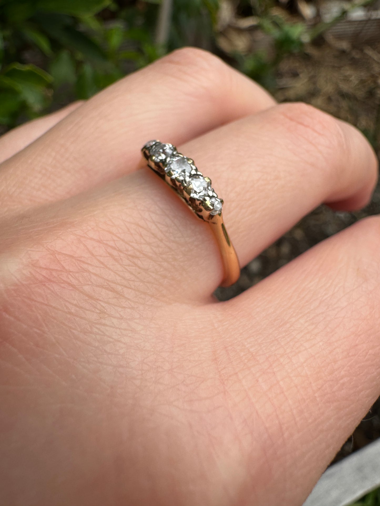 Vintage 18ct yellow gold five stone 0.28ct TCW old mine cut diamond ring