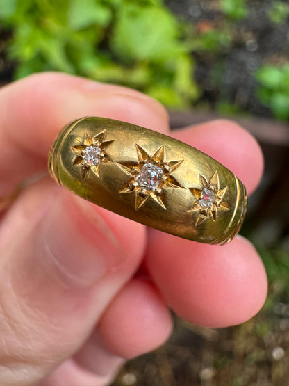 Antique 18ct yellow gold three stone old mine cut diamond starset gypsy ring