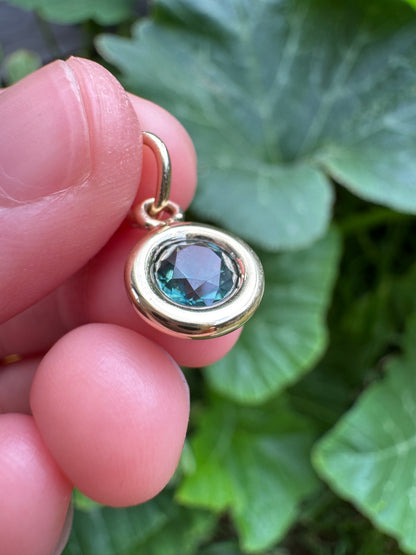 Custom handmade recycled 9ct yellow gold 1.08ct Australian parti sapphire bezel set pendant