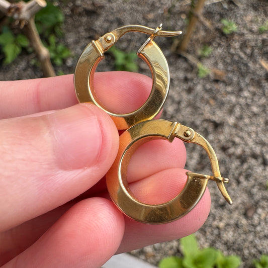 Vintage Italian 9ct yellow gold hoop earrings