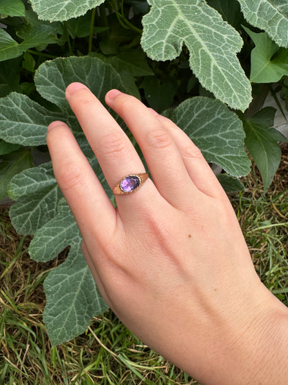 Vintage 9ct yellow gold 1.29ct amethyst east-west ring