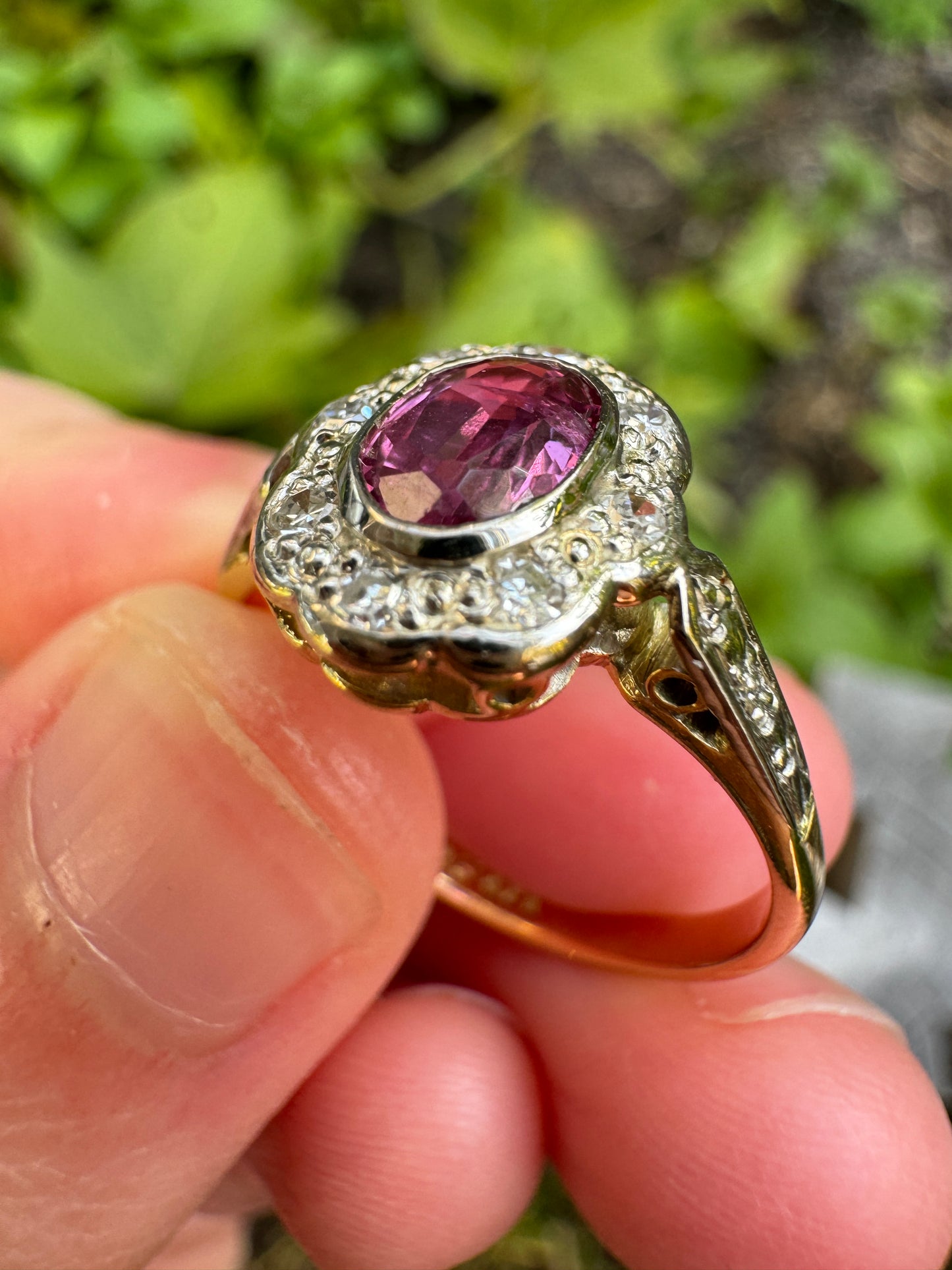 Vintage 18ct yellow gold 0.55ct pink sapphire and single cut diamond cluster ring