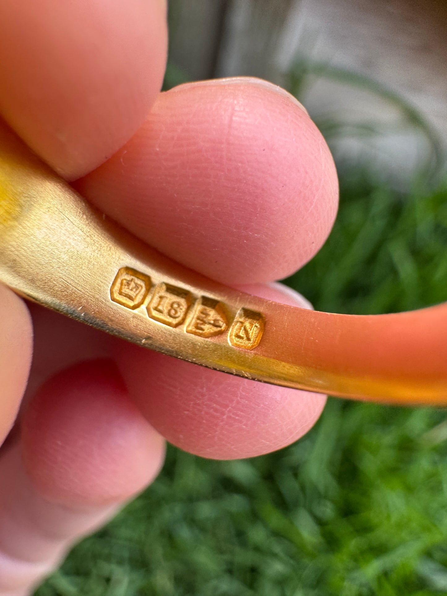 Antique 18ct yellow gold three stone 0.25ct TCW old mine cut diamond starset gypsy ring