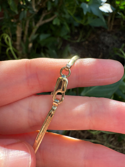Vintage 9ct yellow gold and white gold reversible omega chain, 41.5cm / 16.34 inches
