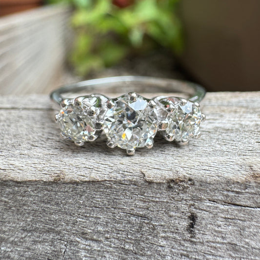 Vintage 18ct gold old mine cut diamond trilogy ring