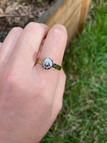 Vintage 18ct yellow gold and palladium diamond cluster ring with foliate shoulders