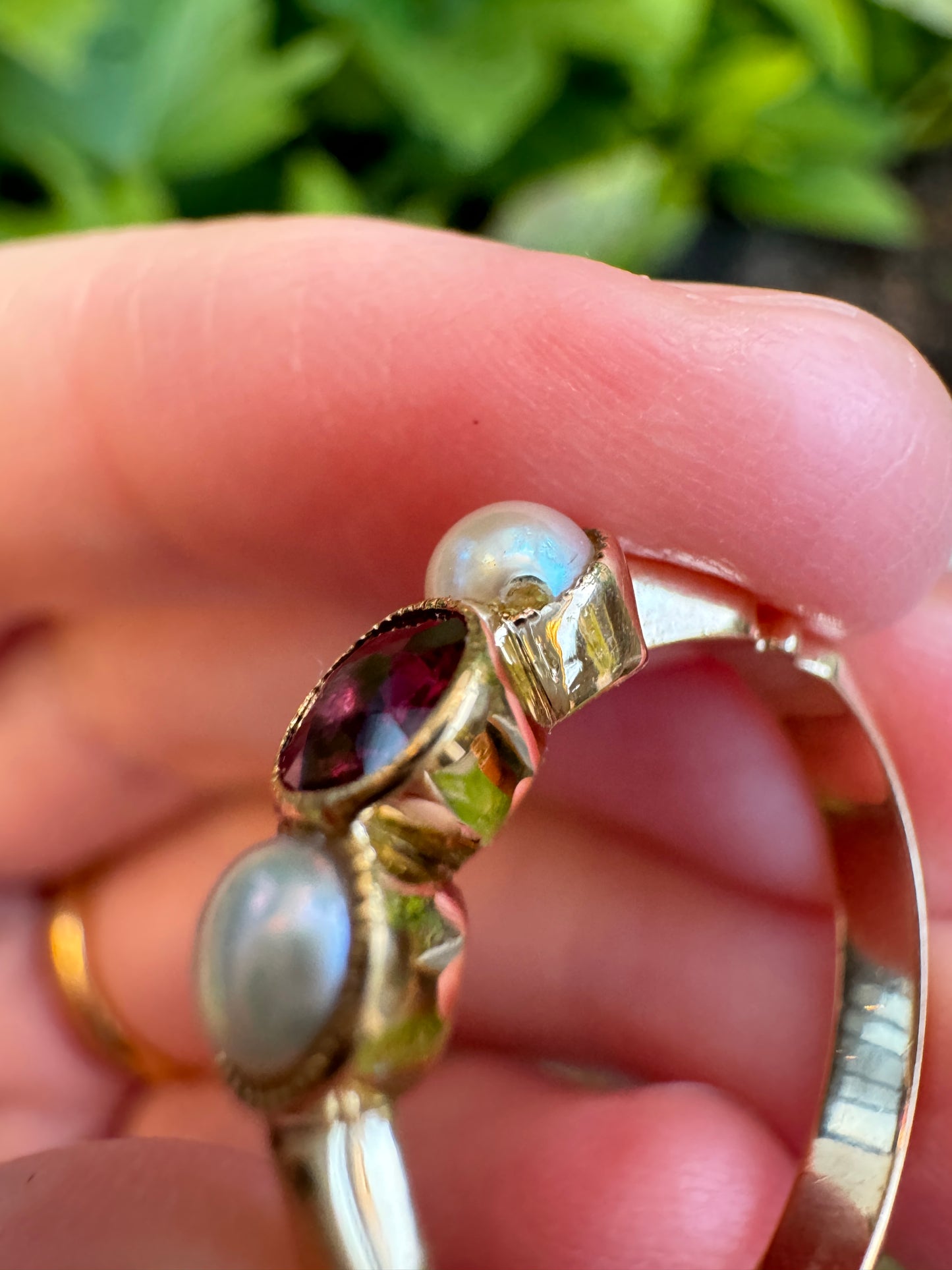 Vintage 18ct yellow gold 0.2ct ruby and pearl ring