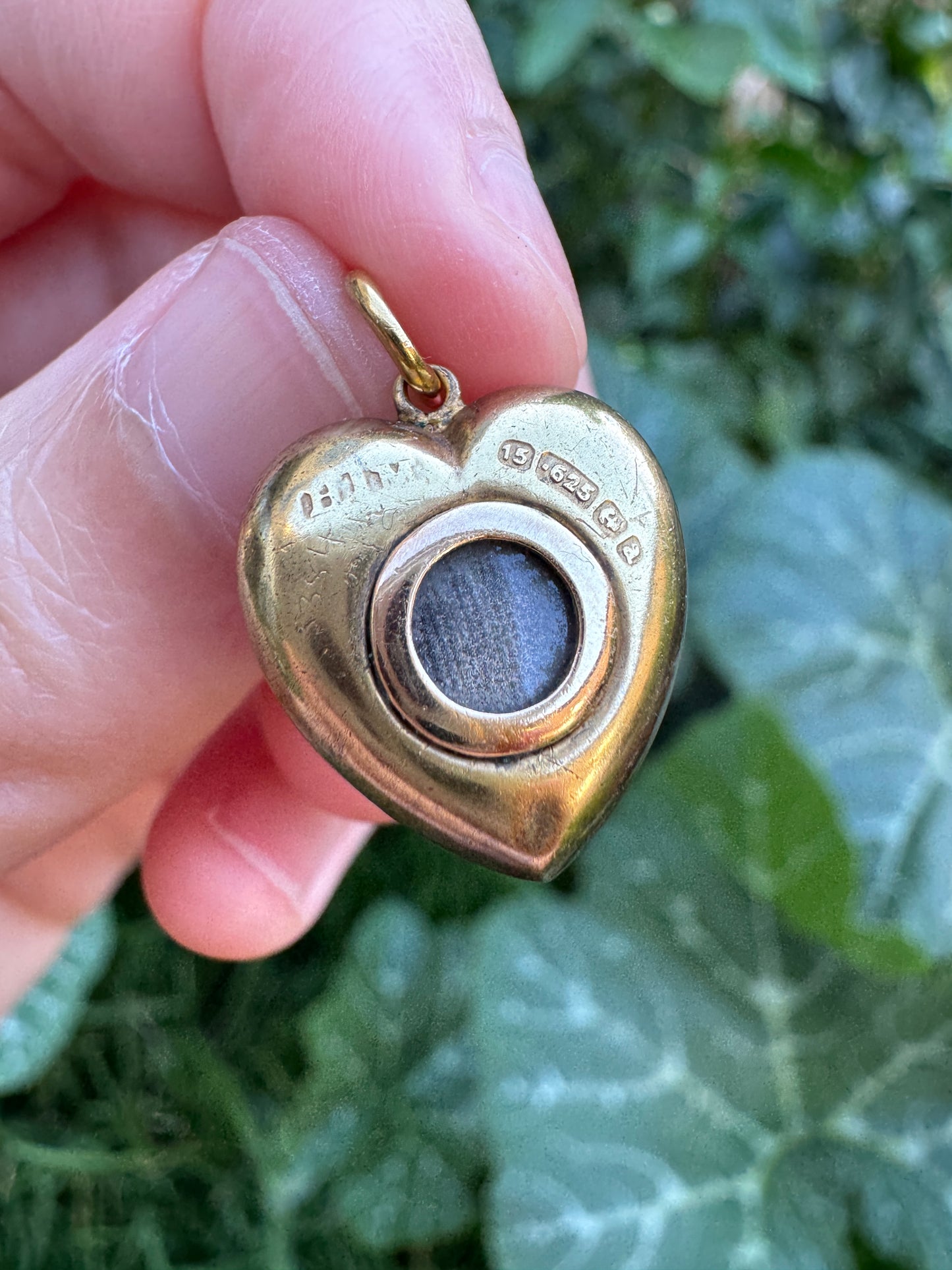 Antique English Victorian 15ct yellow gold rose cut diamond starset heart pendant