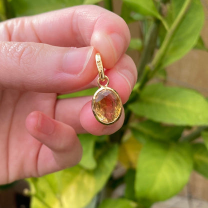 Vintage 22ct yellow gold faceted citrine pendant