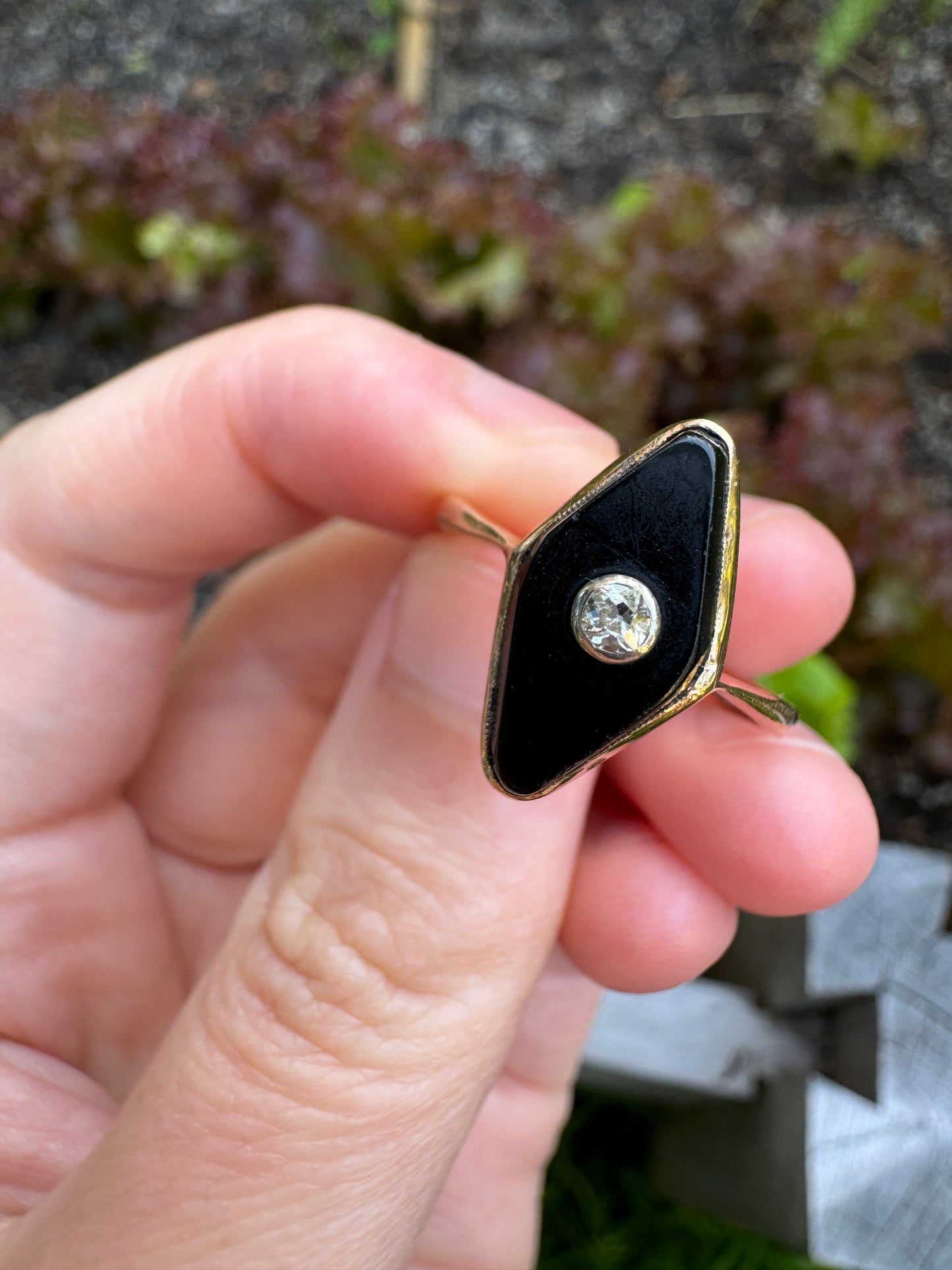 Antique 15ct yellow gold onyx and old mine cut diamond ring