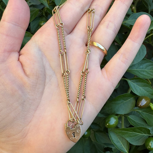 Vintage 9ct yellow gold fetter and twist link chain with heart padlock closure, 45.5cm / 17.91 inches long