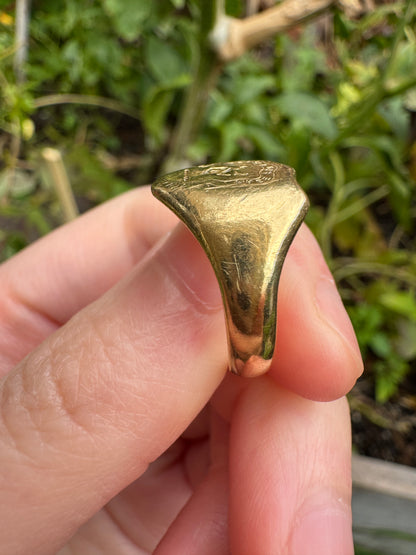 Vintage 18ct gold signet ring