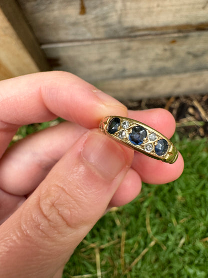 Vintage 18ct yellow gold natural sapphire and old cut diamond ring