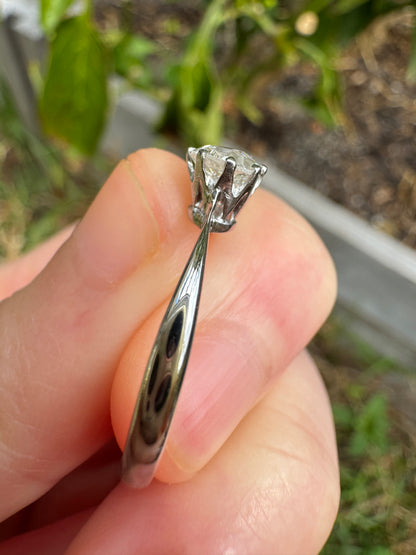 Vintage 9ct white gold 0.57ct old mine cut diamond solitaire ring