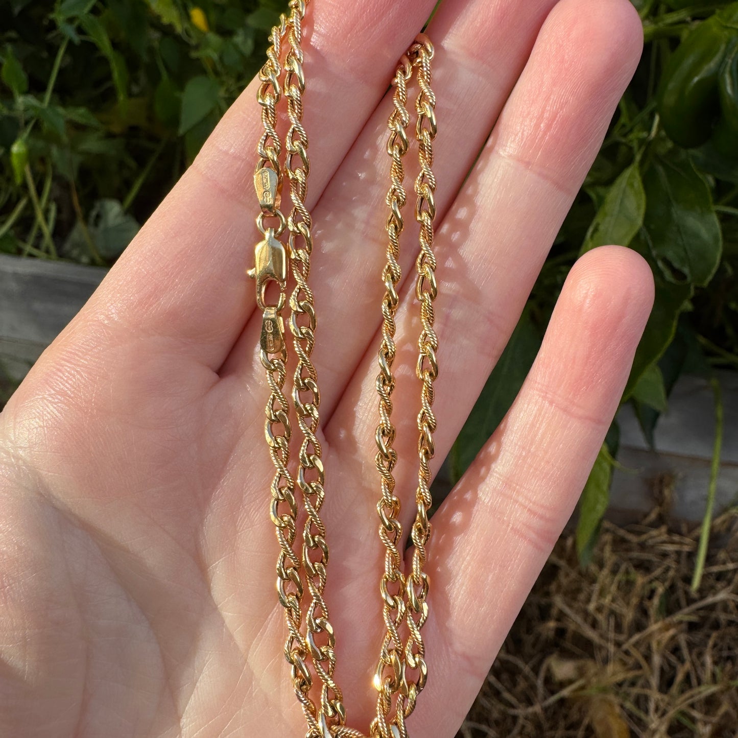Vintage Italian 9ct yellow gold fancy link chain, 42.5cm / 16.73 inches long