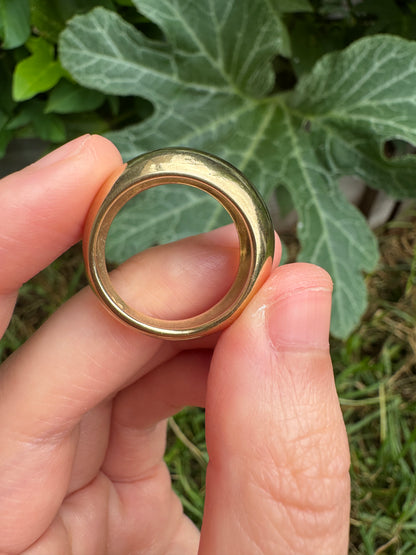 Vintage 9ct yellow gold bombe ring