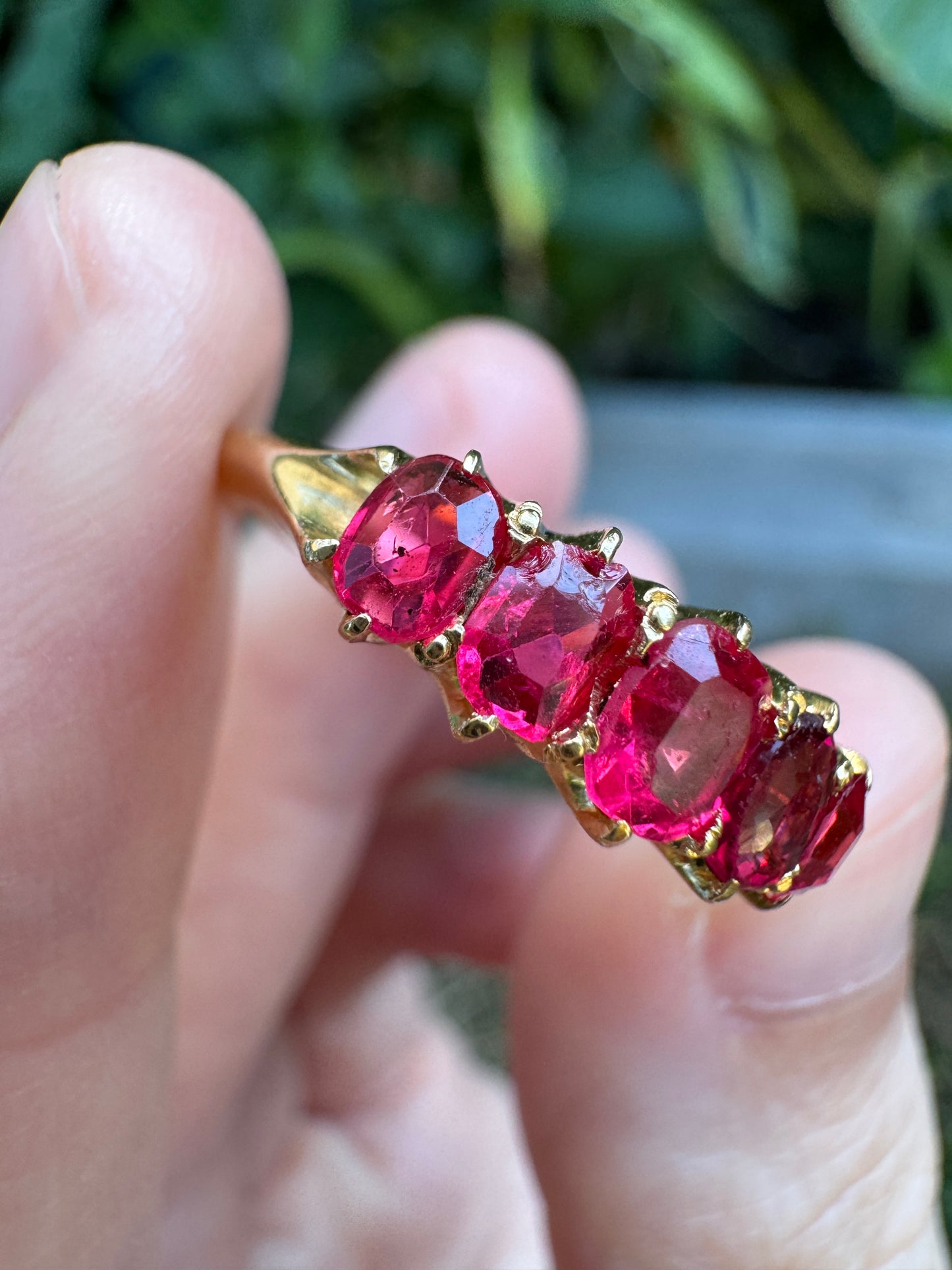 Antique 18ct yellow gold five stone 1.09ct TCW old single cut natural pink 'Jedi' spinel ring