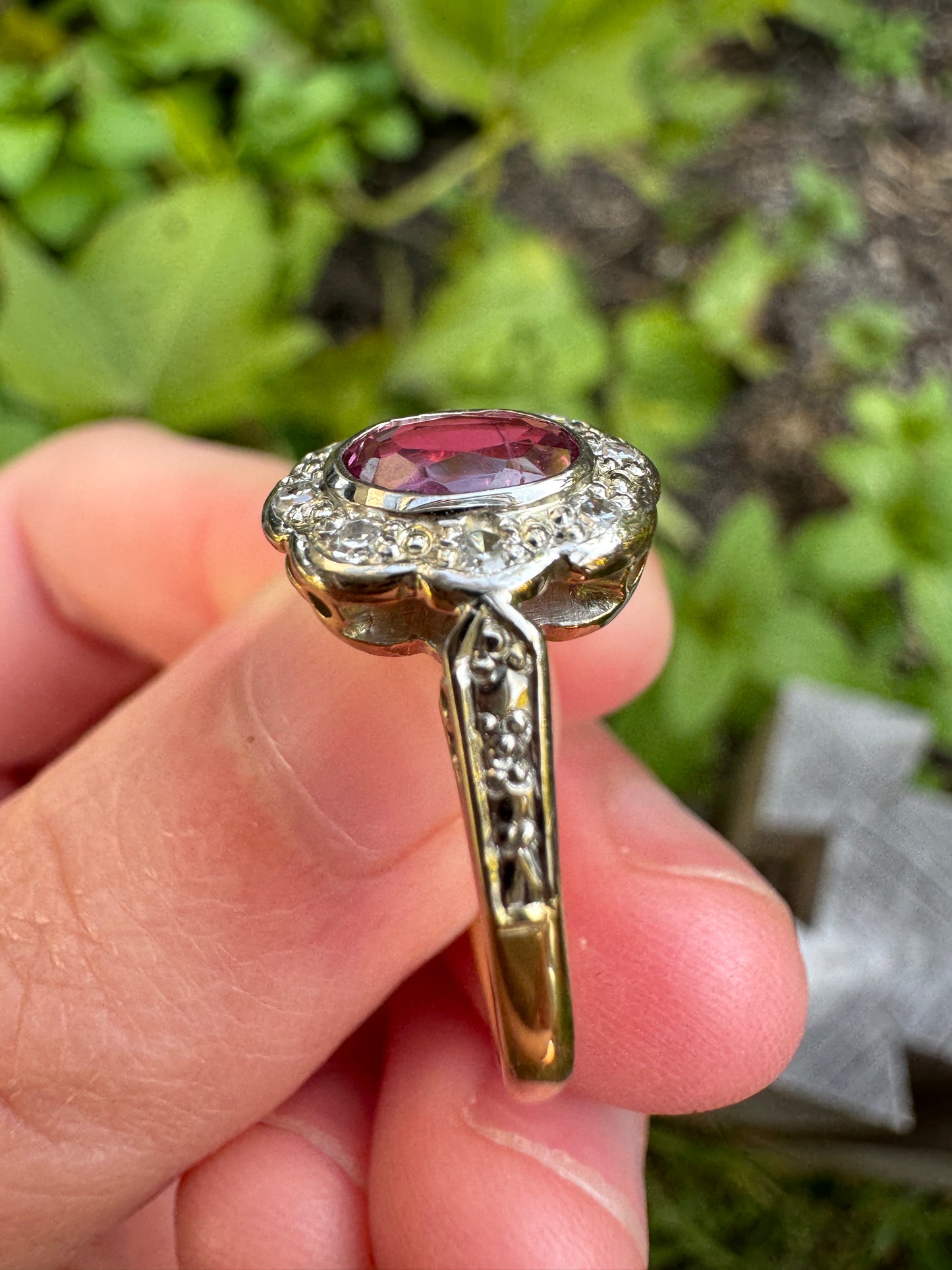 Vintage 18ct yellow gold 0.55ct pink sapphire and single cut diamond cluster ring