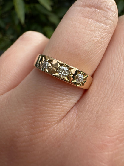 Antique 18ct yellow gold three stone old mine cut diamond starset gypsy ring