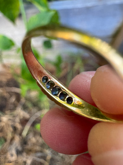 Antique Victorian 18ct yellow gold five stone natural sapphire boat ring