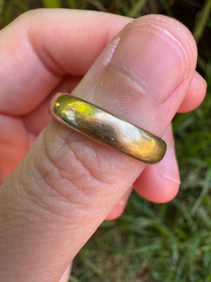 Antique Australian 15ct yellow gold band, 4.5mm wide