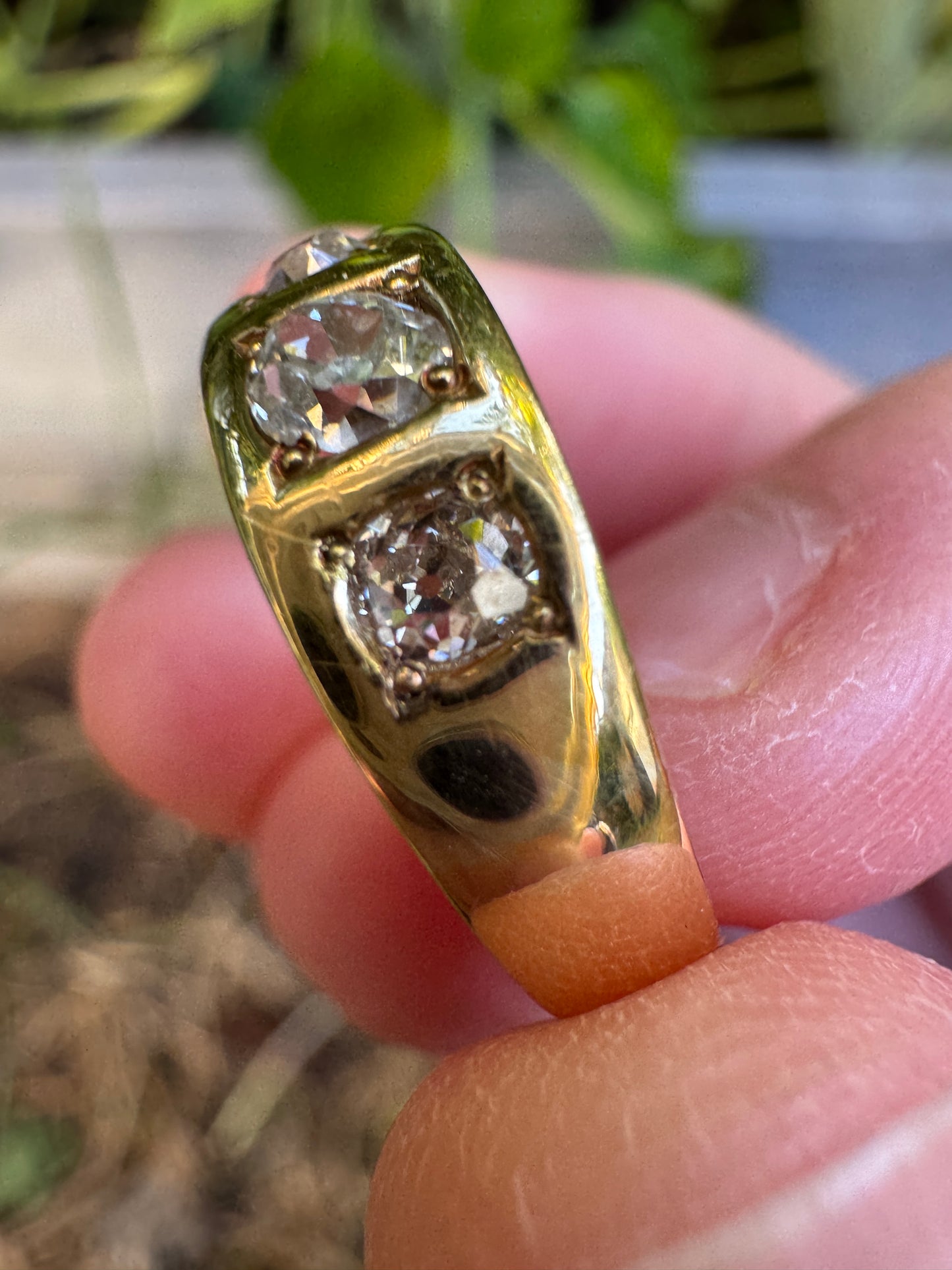Antique 18ct yellow gold three stone 0.5ct TCW old mine cut diamond gypsy ring