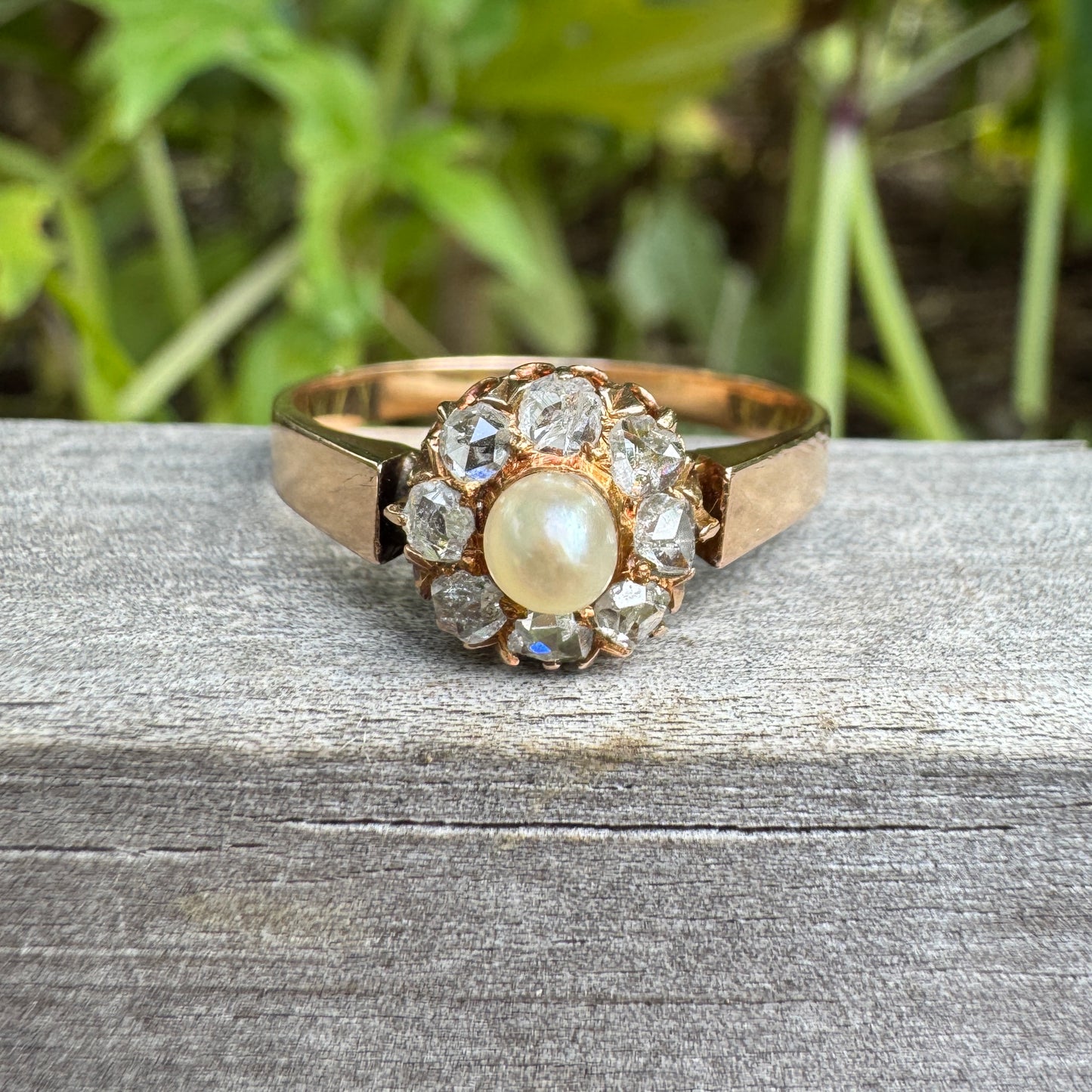 Vintage 18ct rose gold pearl and rose cut diamond daisy ring