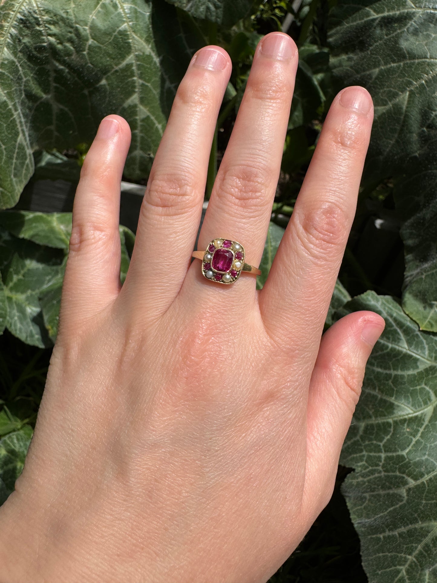 Vintage 14ct yellow gold 1ct TCW natural ruby and seed pearl cluster ring