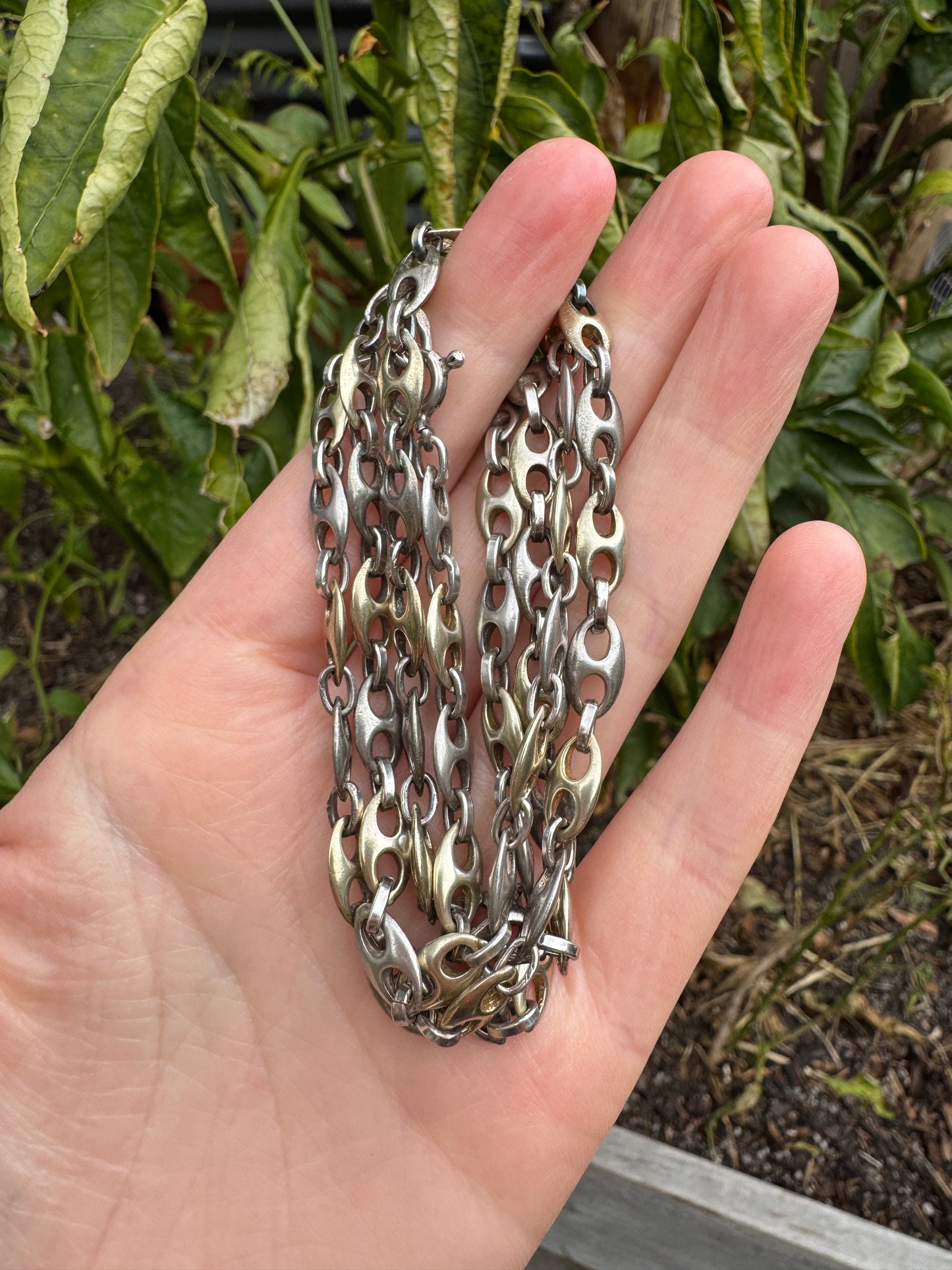 Vintage silver two tone puffy mariner/Gucci link chain, 72cm / 28.35 inches long