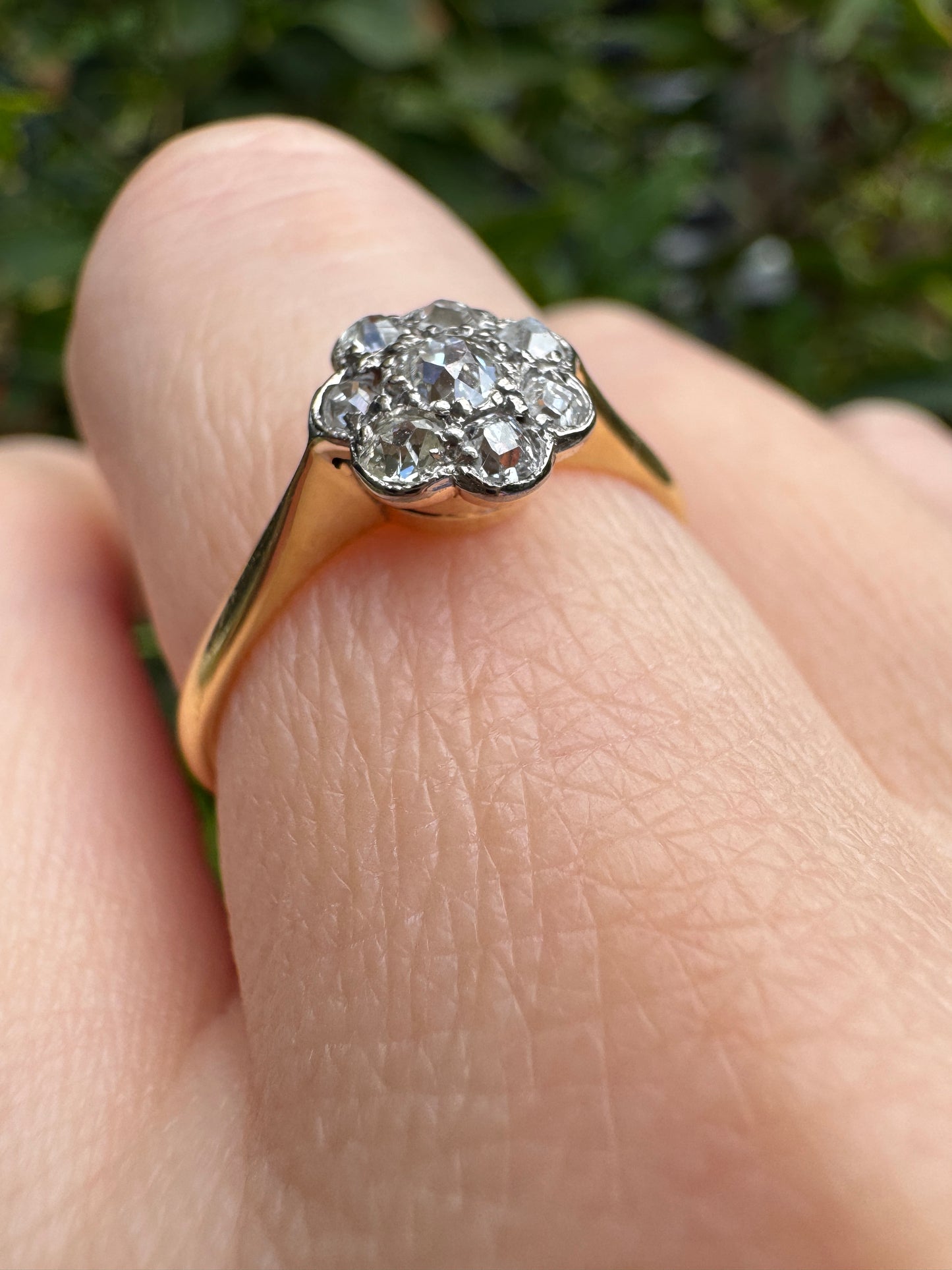 Antique 18ct yellow gold 0.4ct TCW old mine cut and single cut diamond daisy cluster ring