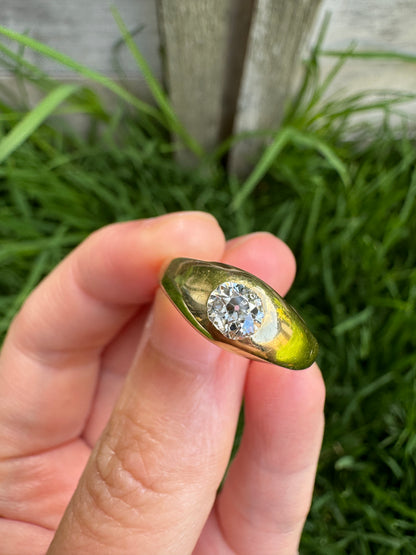Vintage 18ct yellow gold 0.5ct old mine cut diamond gypsy ring