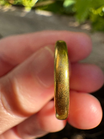 Antique English 22ct yellow gold band, 3mm wide