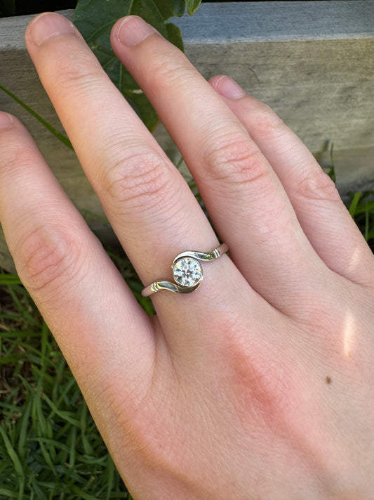 Vintage platinum 0.5ct old European cut diamond twist solitaire ring