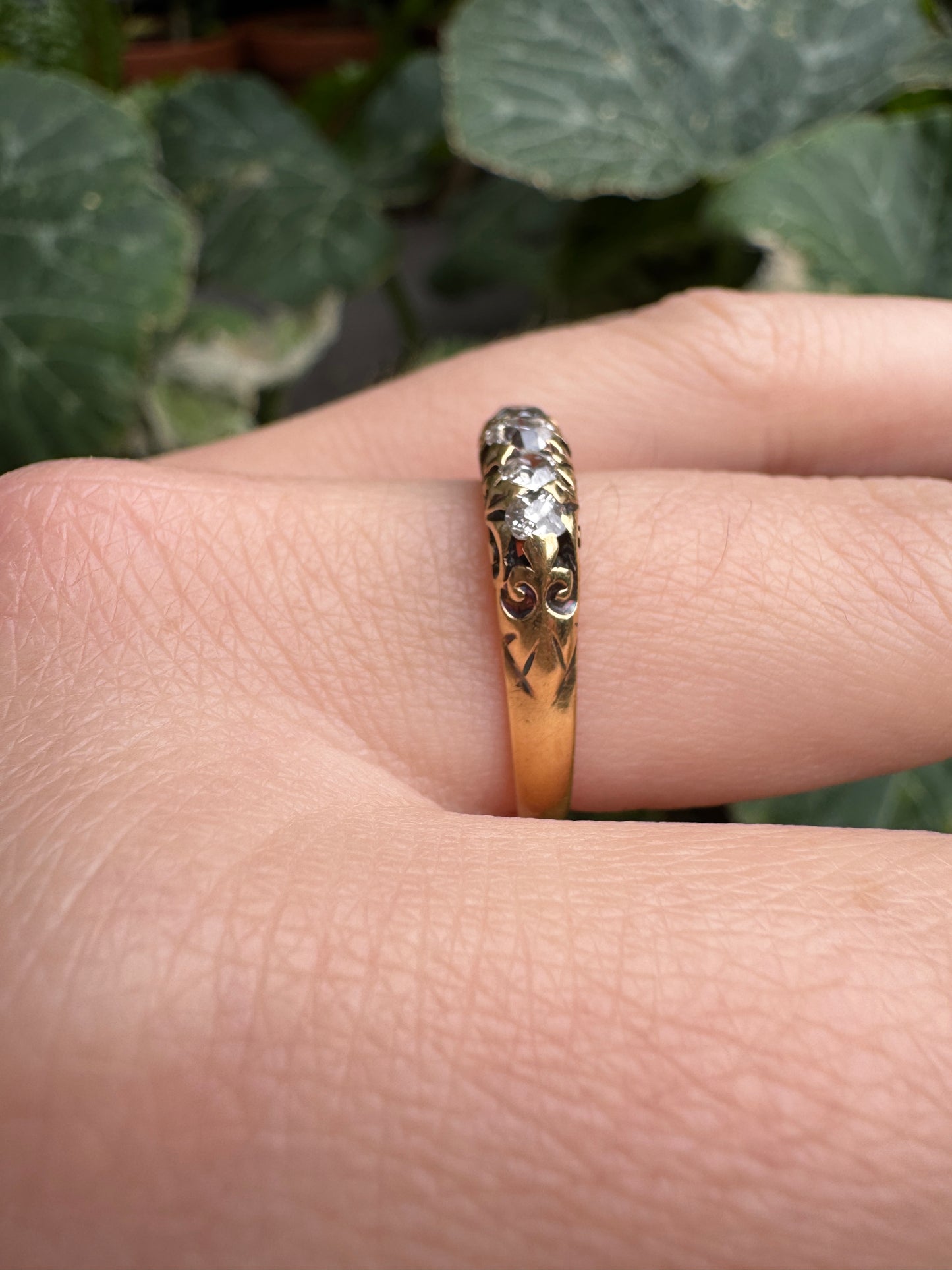 Antique Australian 18ct yellow gold five stone 0.42ct TCW old mine cut diamond ring