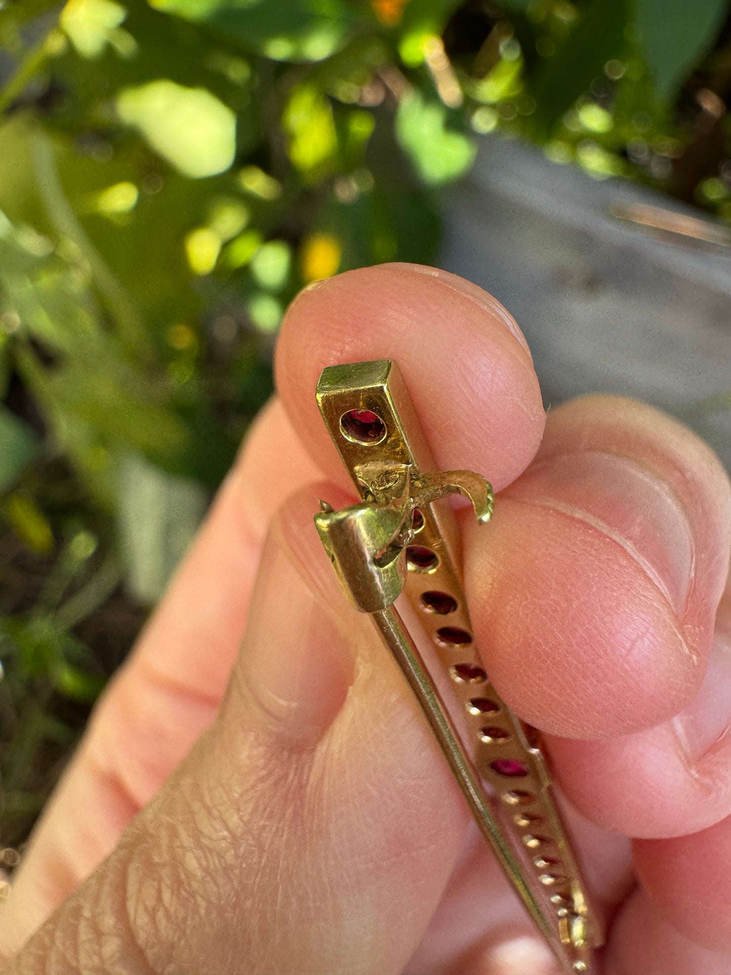 Antique 14ct yellow gold 1.86ct TCW old single cut natural ruby bar brooch/chain extender with lock mechanism