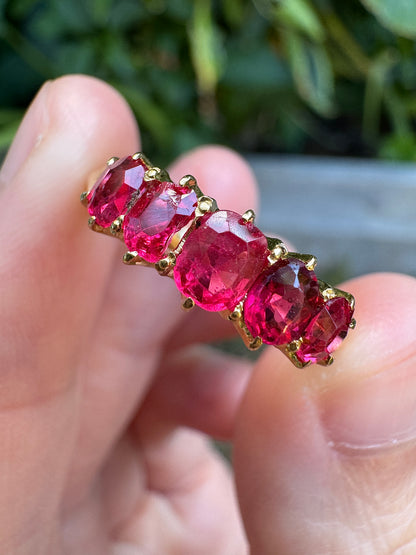 Antique 18ct yellow gold five stone 1.09ct TCW old single cut natural pink 'Jedi' spinel ring