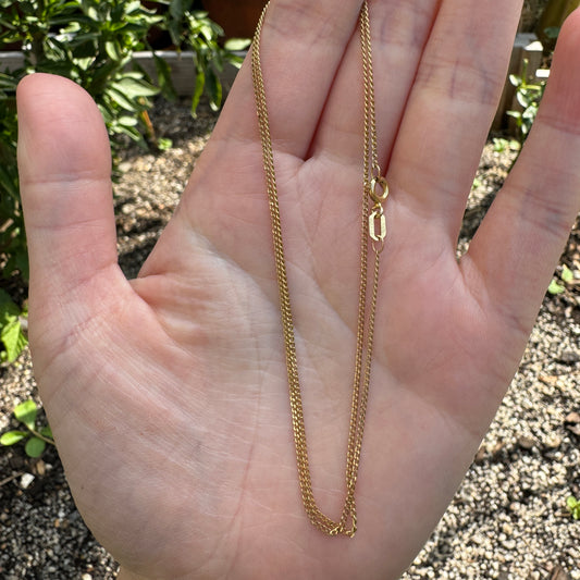 Vintage 9ct yellow gold mini curb chain, 45cm / 17.7 inches long