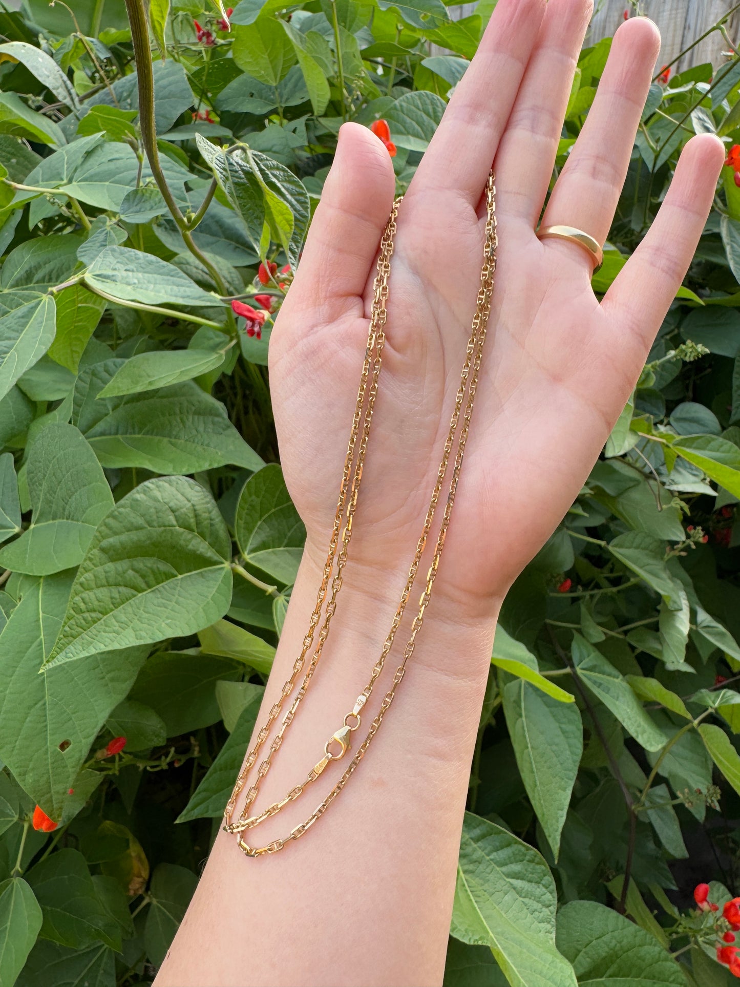 Vintage Italian 9ct yellow gold mariner link chain, 77cm / 30.3 inches long