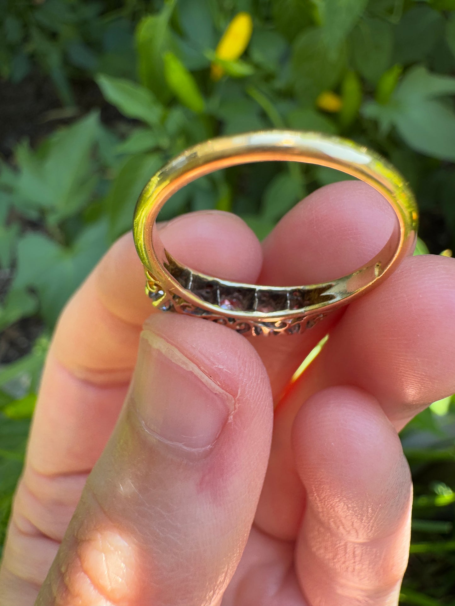 Antique 18ct yellow gold five stone 0.47ct TCW old mine cut diamond ring