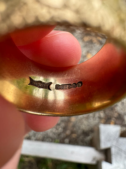 Vintage 9ct rosy yellow gold floral cigar band, 10.5mm wide