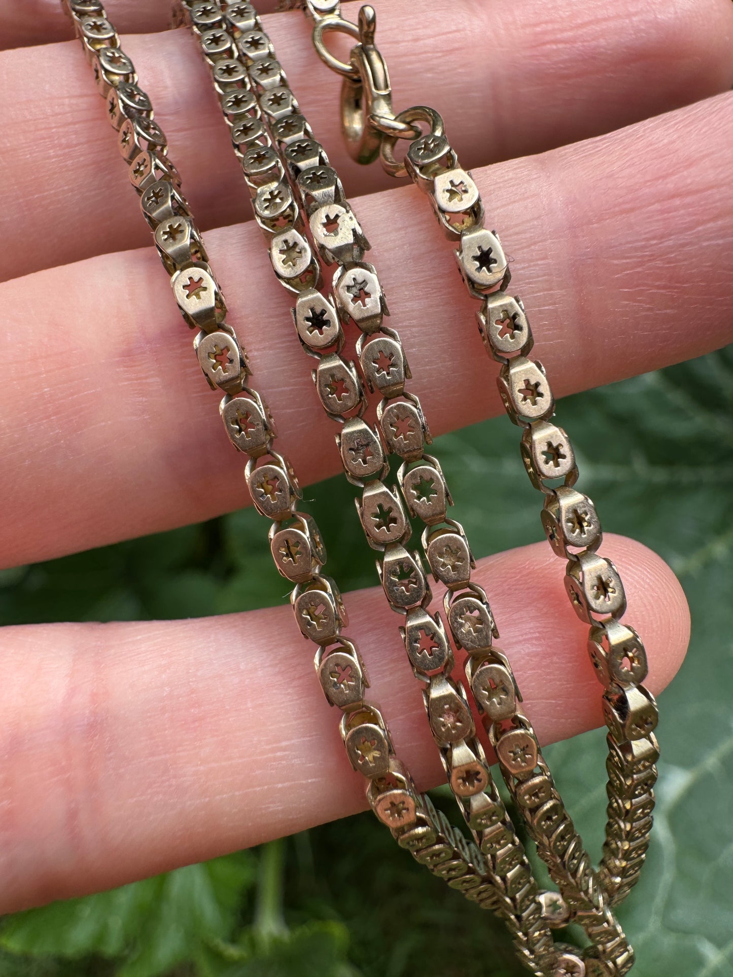 Vintage gold star pierced chain, 52cm / 20.47 inches long