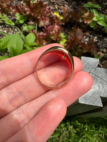Antique Australian 15ct yellow gold engraved enamel signet ring