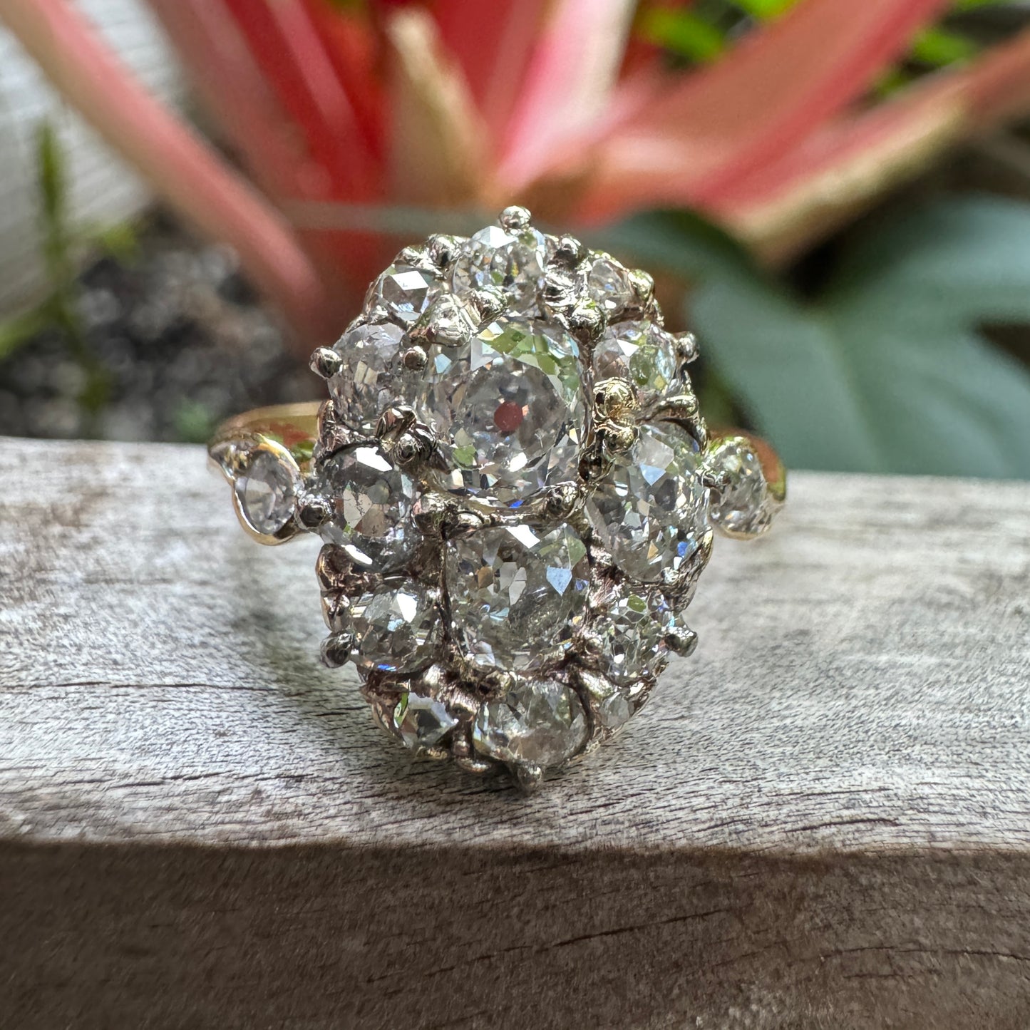 Antique 18ct yellow gold 1.74ct TCW old mine cut diamond cluster ring