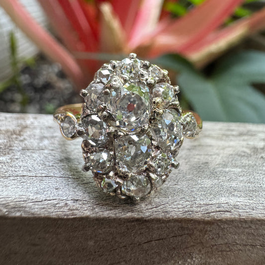 Antique 18ct yellow gold 1.74ct TCW old mine cut diamond cluster ring