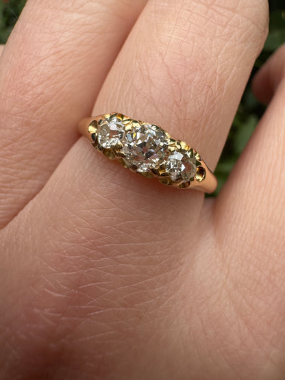Antique 18ct yellow gold three stone 0.7ct TCW old mine cut diamond ring