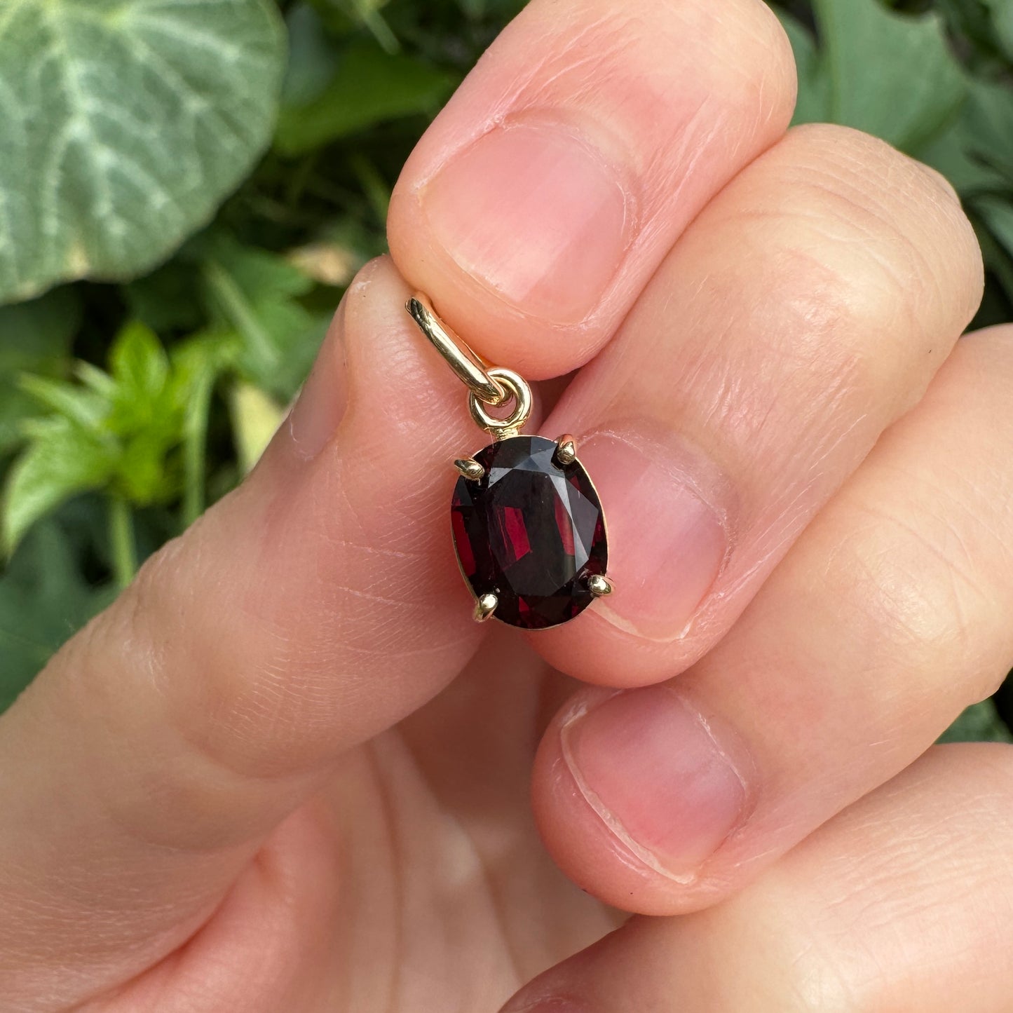 Custom 9ct yellow gold 1.54ct oval cut garnet pendant
