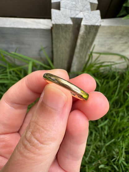 Vintage 9ct rosy yellow gold band, 2.5mm wide