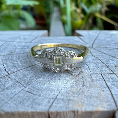 Vintage 18ct yellow gold and platinum yellow baguette diamond and rose cut diamond scalloped ring